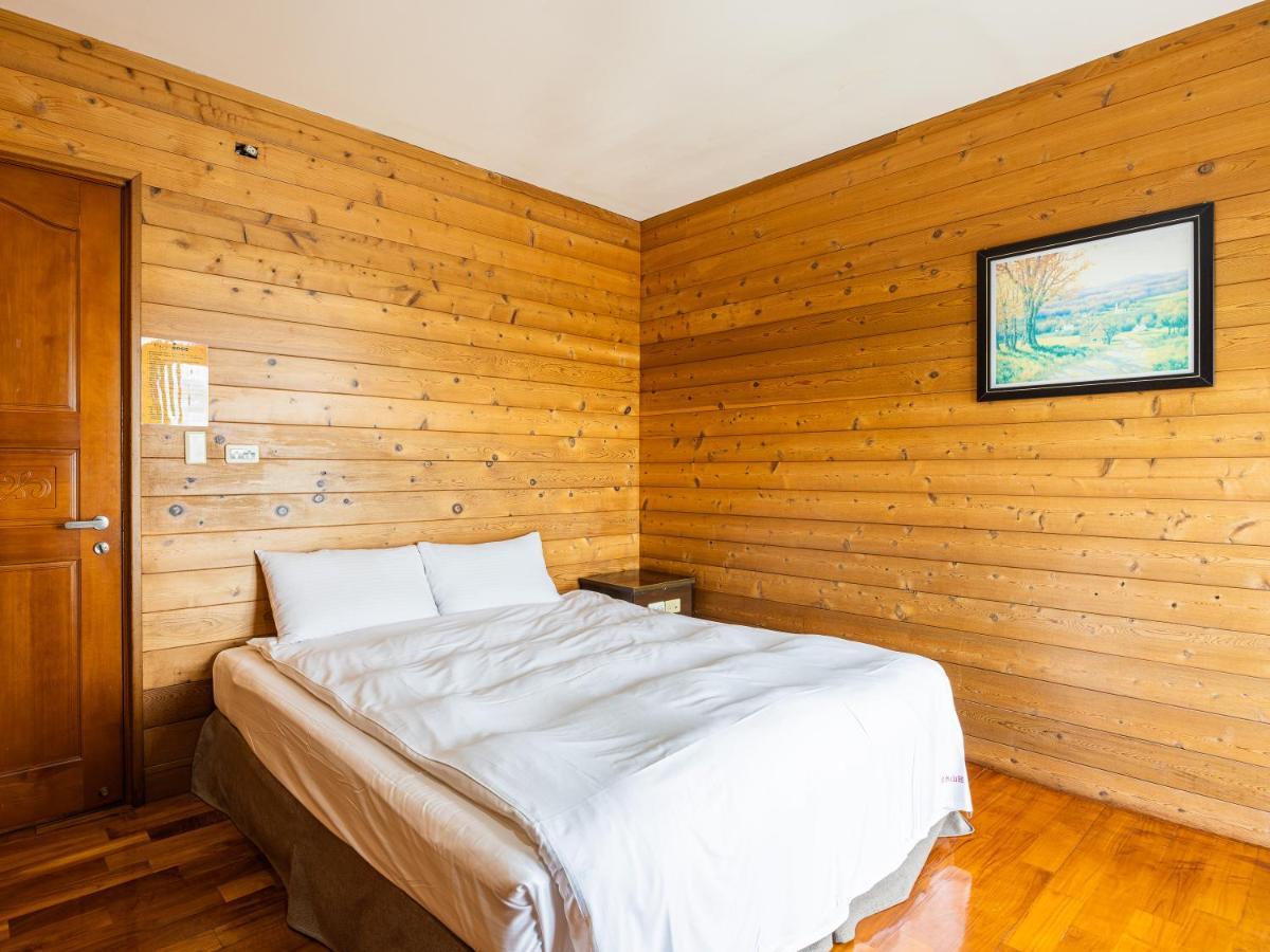 Bishui Shanju Lakeside B&B Юйчі Екстер'єр фото