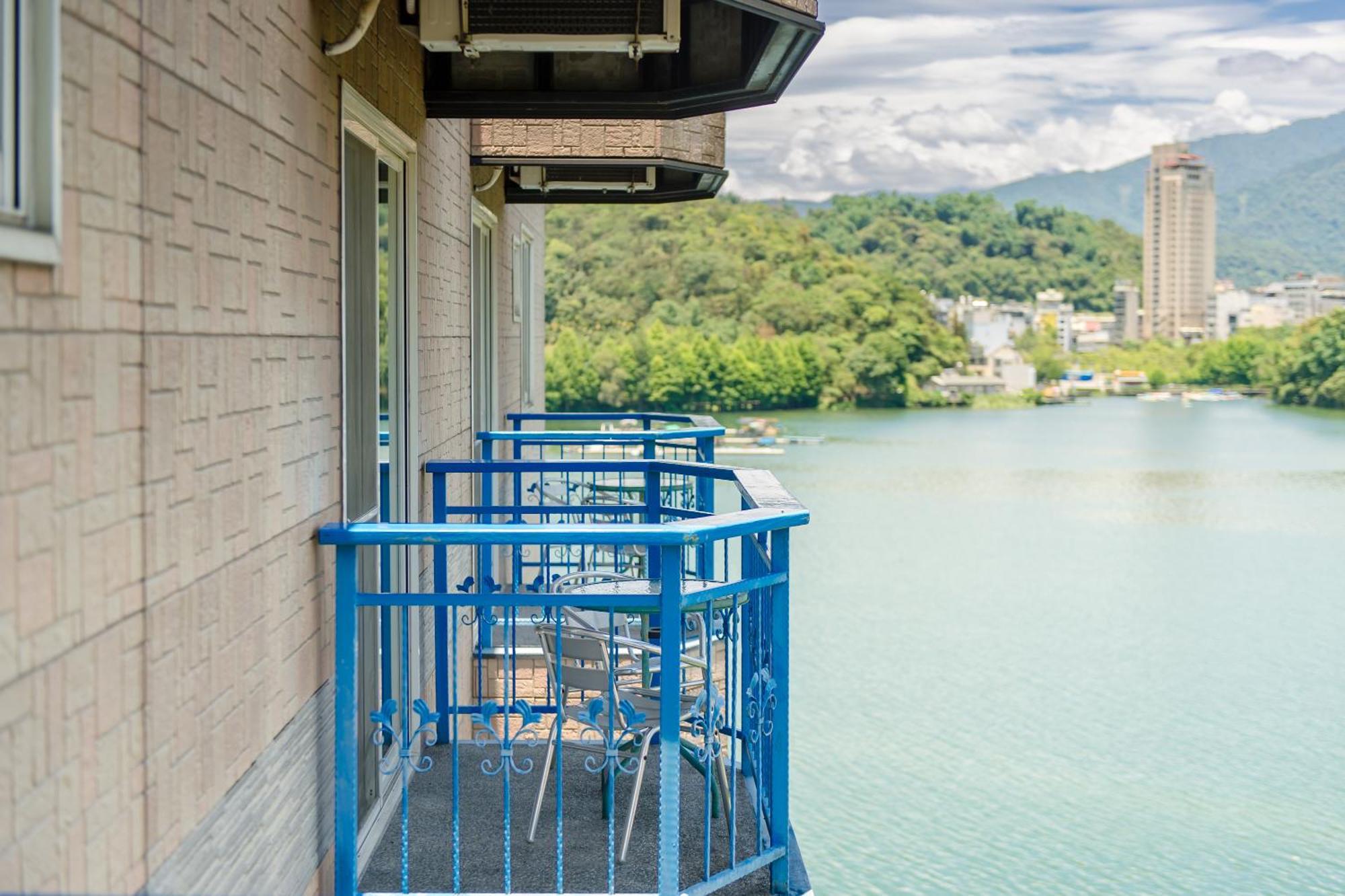 Bishui Shanju Lakeside B&B Юйчі Екстер'єр фото