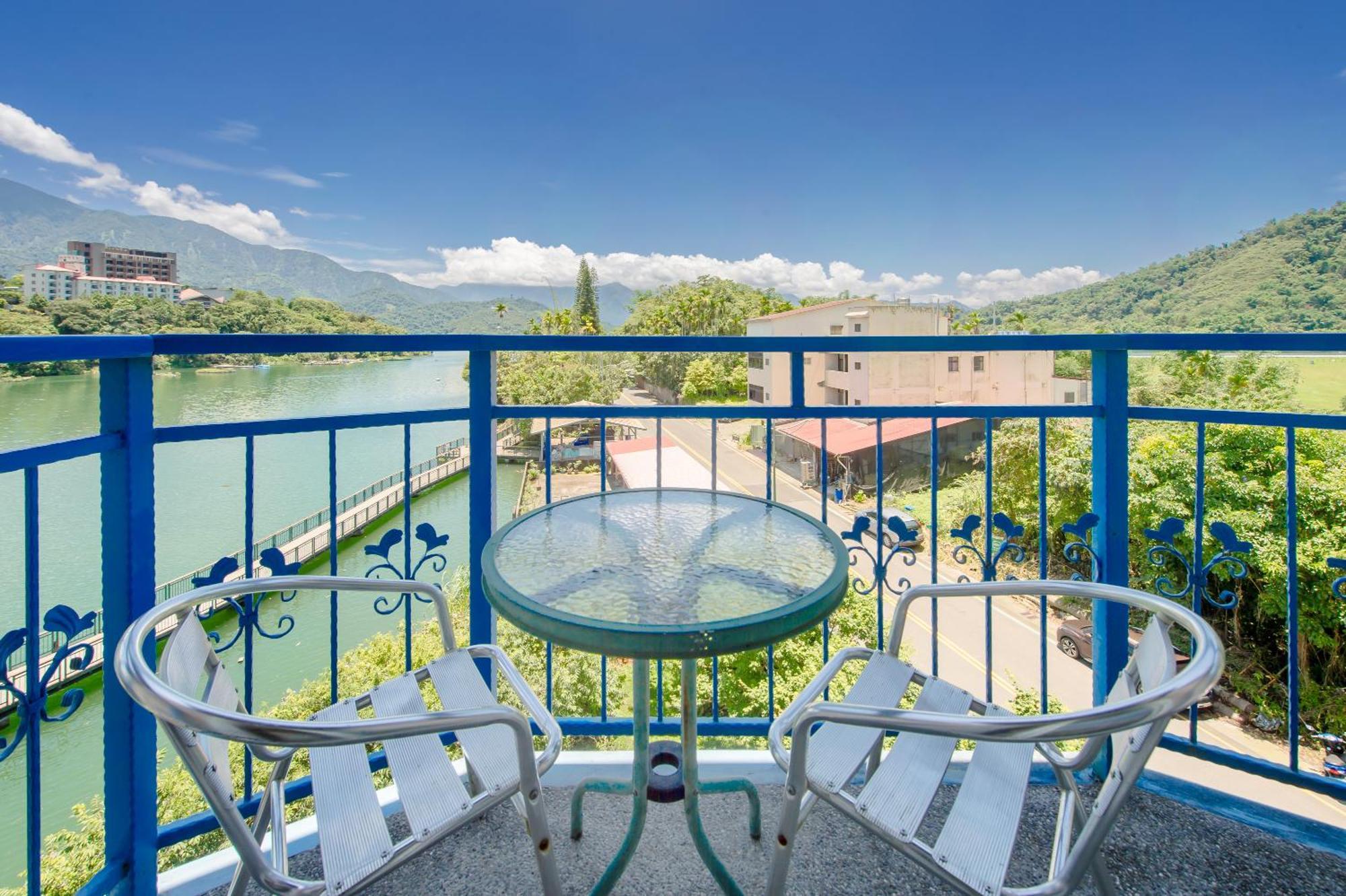 Bishui Shanju Lakeside B&B Юйчі Екстер'єр фото