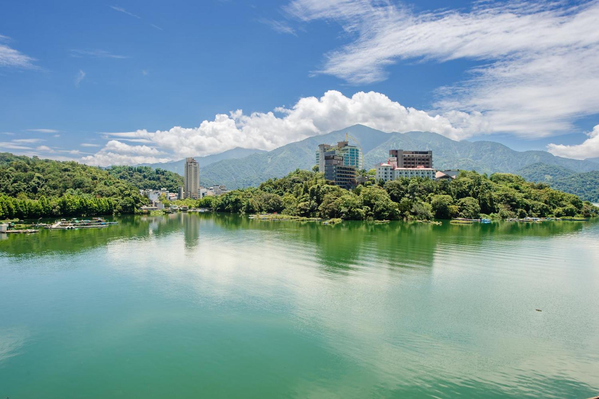 Bishui Shanju Lakeside B&B Юйчі Екстер'єр фото