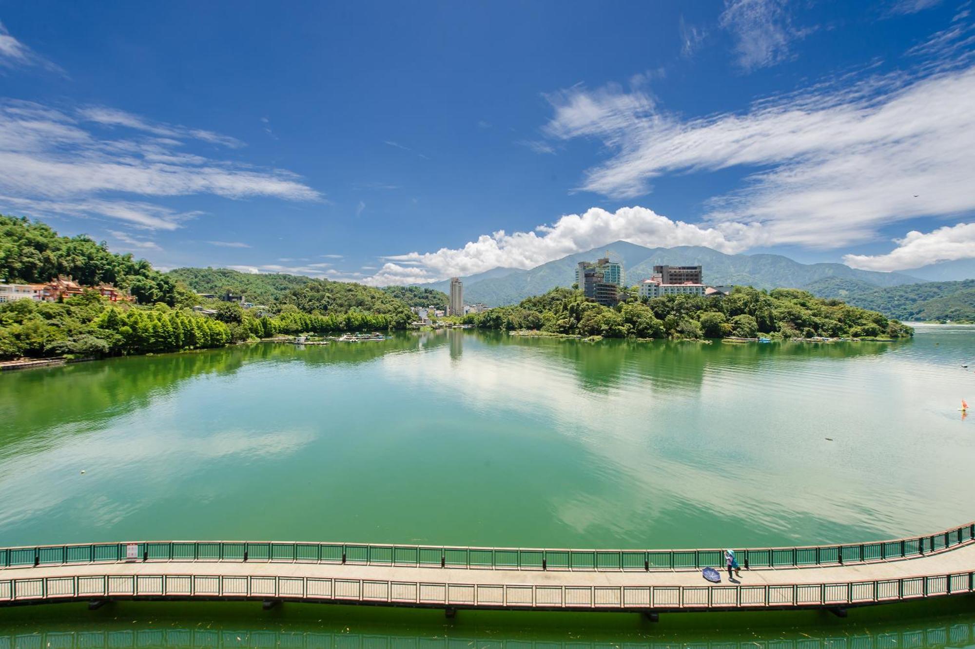 Bishui Shanju Lakeside B&B Юйчі Екстер'єр фото